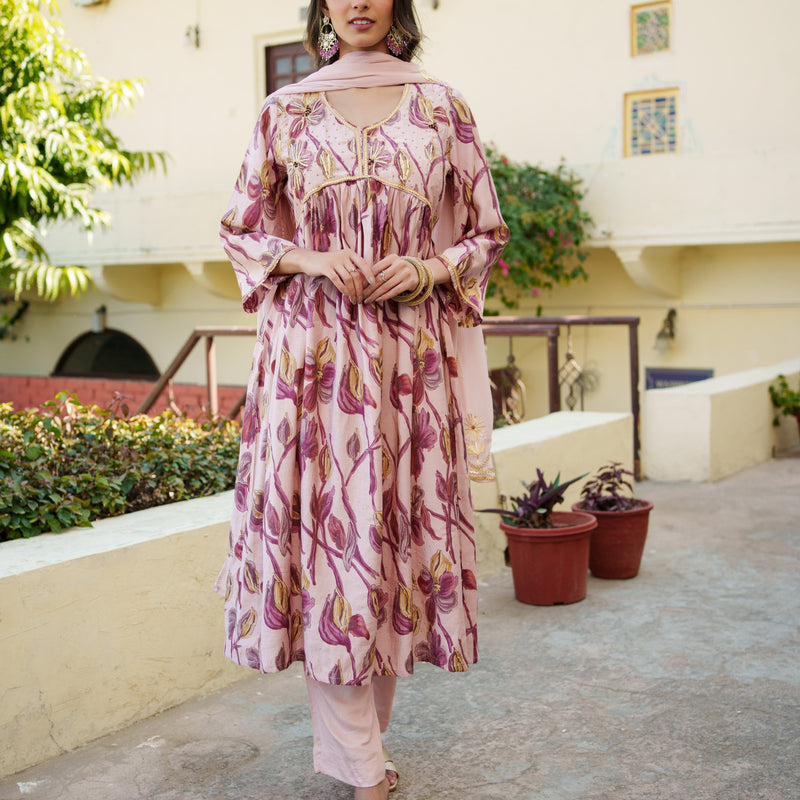 Women Nude Pink Muslin Kurta With Embroidery Solid Bottom & Dupatta Set (Set of 5 Pc)