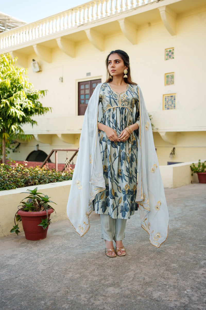 Womens Muslin Kurta With Gota Lace Embroidery Solid Bottom & Dupatta Set  (Set of 5 Pc)