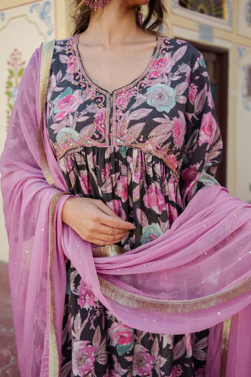 Women Muslin Kurta With Bead Work Embroidery Solid Bottom & Dupatta Set (Set of 5 Pc)