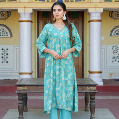 Women Muslin Pleated Kurta With Bead Work Neckline & Solid Bottom Set (Set of 5 Pc)