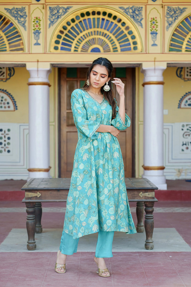 Women Muslin Pleated Kurta With Bead Work Neckline & Solid Bottom Set (Set of 5 Pc)