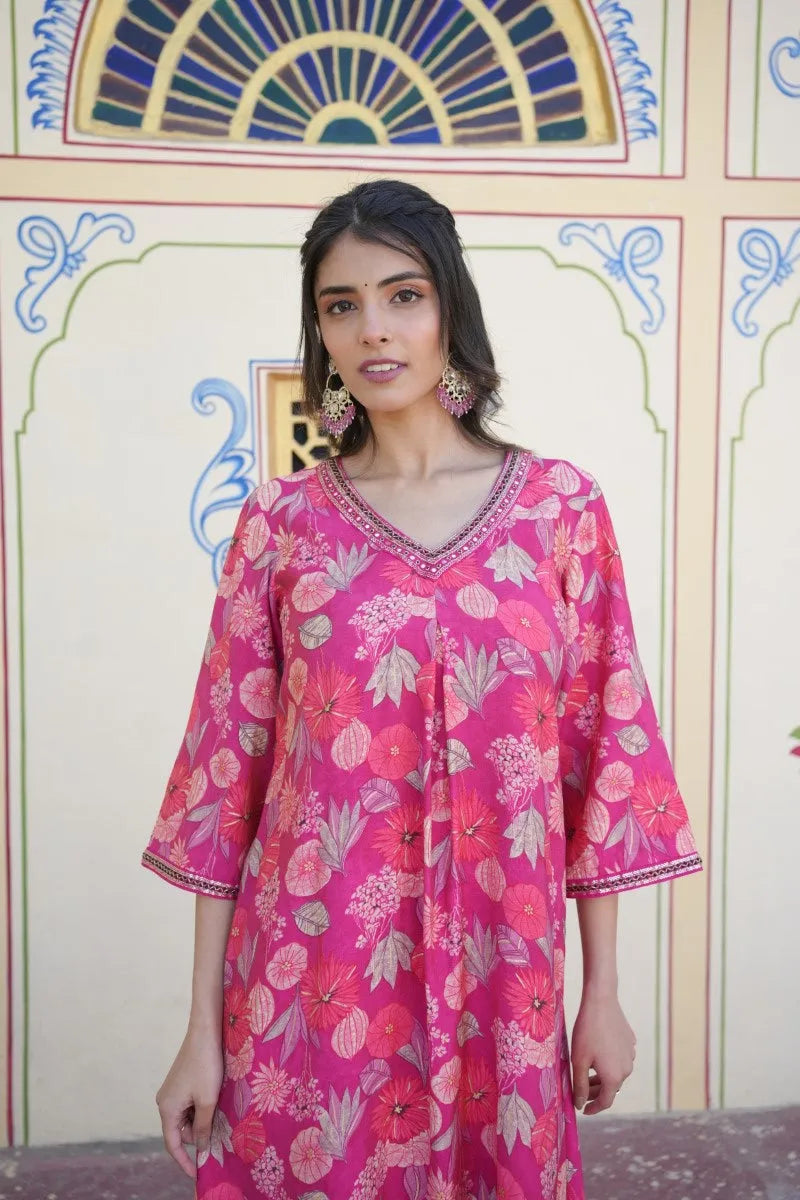 Women Muslin Pleated Kurta With Bead Work Neckline & Solid Bottom Set (Set of 5 Pc)