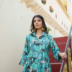 Women Teal Blue Muslin Tucks kurta with sequence Shirt Collar & Solid Bottom (Set of 5 Pc)