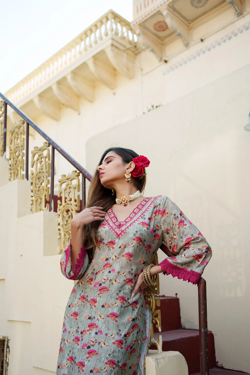 Women Kurta With Embroidered Neckline & Bottom Set (Set of 5 Pc)