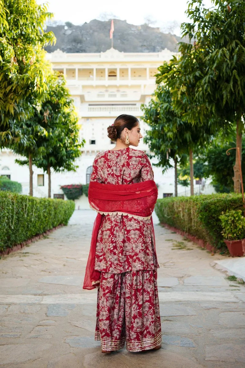Women Floral Embroidered Kurta & Sequin Chiffon Sharara Dupatta Set (Set of 5 Pc)