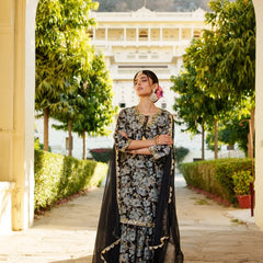 Women Floral Embroidered Kurta & Sequin Chiffon Sharara Dupatta Set (Set of 5 Pc)
