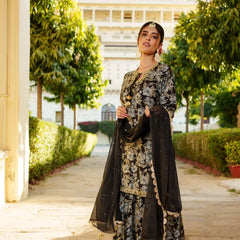 Women Floral Embroidered Kurta & Sequin Chiffon Sharara Dupatta Set (Set of 5 Pc)