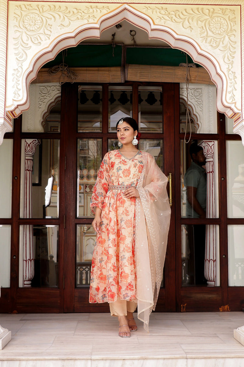 Cream Organza Floral Embroidered Anarkali & Handwork Belt With Solid Bottom & Embroidered Organza Dupatta Set (Set of 5 Pc) (Set of 5 Pc)