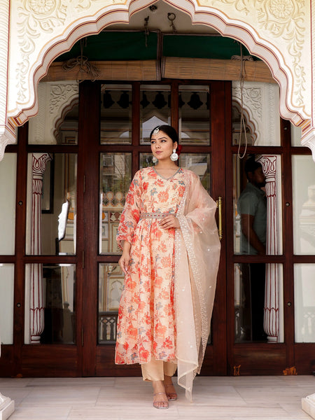 Cream Organza Floral Embroidered Anarkali & Handwork Belt With Solid Bottom & Embroidered Organza Dupatta Set (Set of 5 Pc) (Set of 5 Pc)