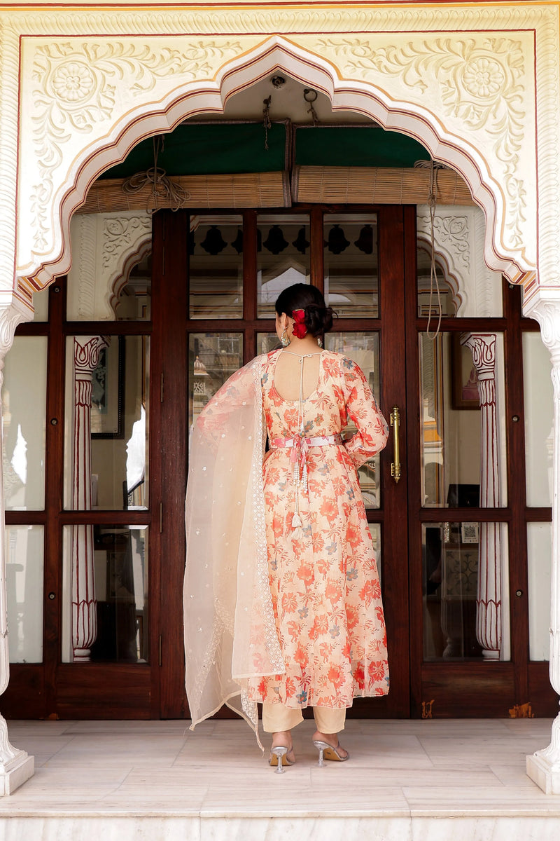 Cream Organza Floral Embroidered Anarkali & Handwork Belt With Solid Bottom & Embroidered Organza Dupatta Set (Set of 5 Pc) (Set of 5 Pc)