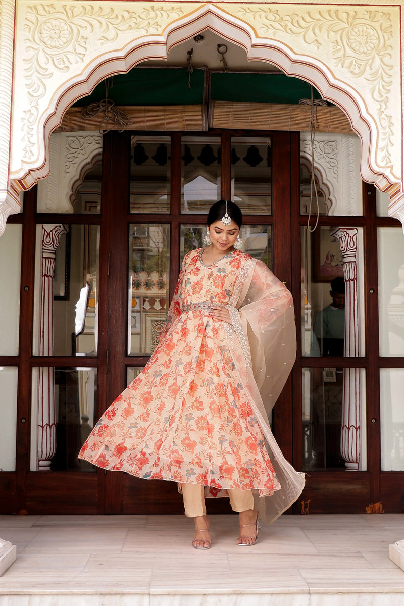 Cream Organza Floral Embroidered Anarkali & Handwork Belt With Solid Bottom & Embroidered Organza Dupatta Set (Set of 5 Pc) (Set of 5 Pc)
