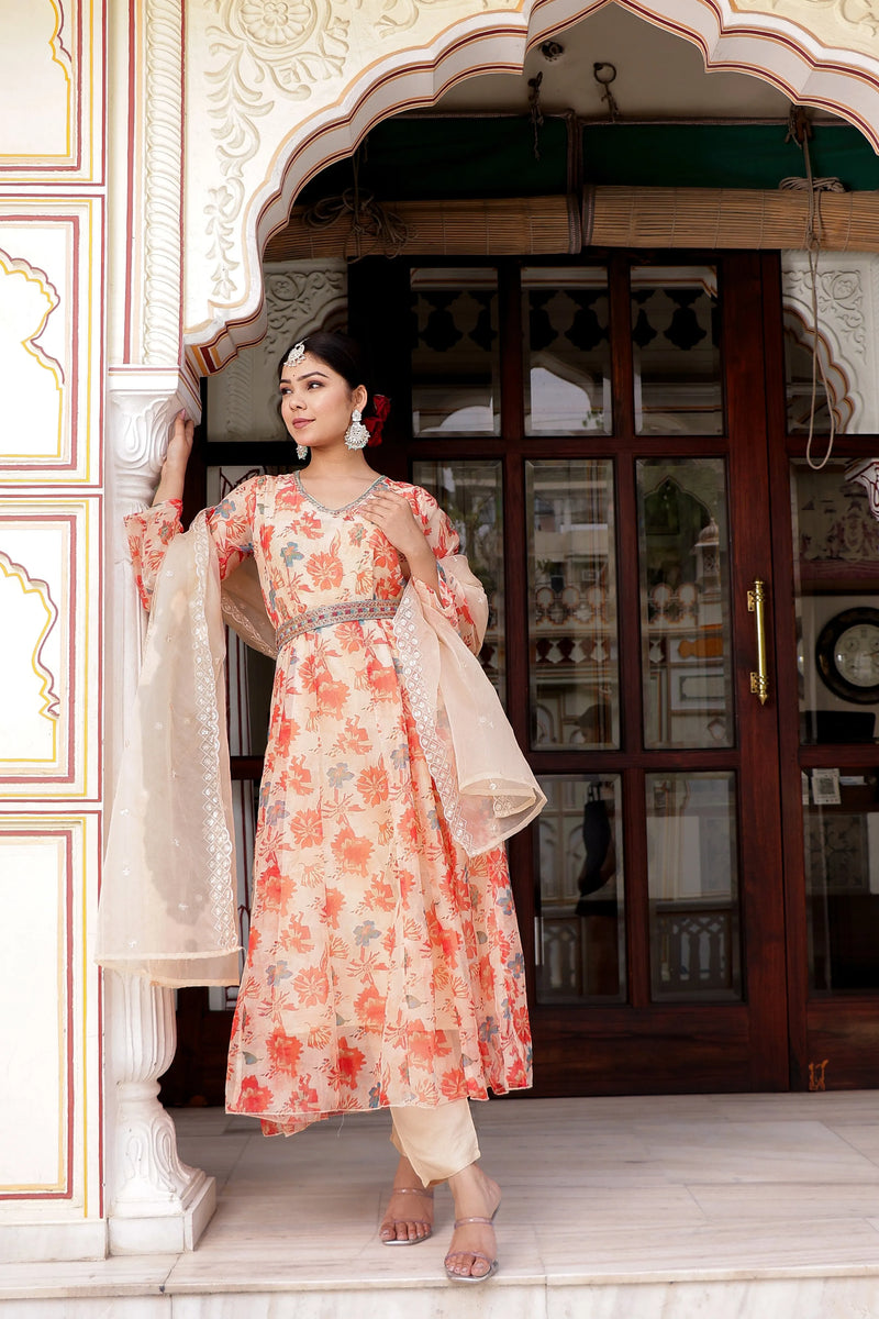 Cream Organza Floral Embroidered Anarkali & Handwork Belt With Solid Bottom & Embroidered Organza Dupatta Set (Set of 5 Pc) (Set of 5 Pc)