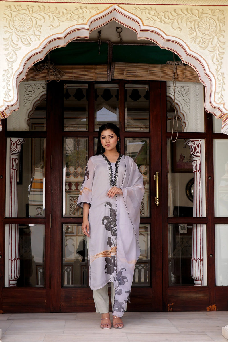 Grey Placement Print V-Neck Laced Suit Set with Organza Dupatta (Set of 5 Pc)