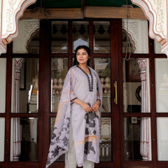 Grey Placement Print V-Neck Laced Suit Set with Organza Dupatta (Set of 5 Pc)