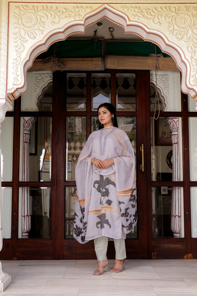 Grey Placement Print V-Neck Laced Suit Set with Organza Dupatta (Set of 5 Pc)