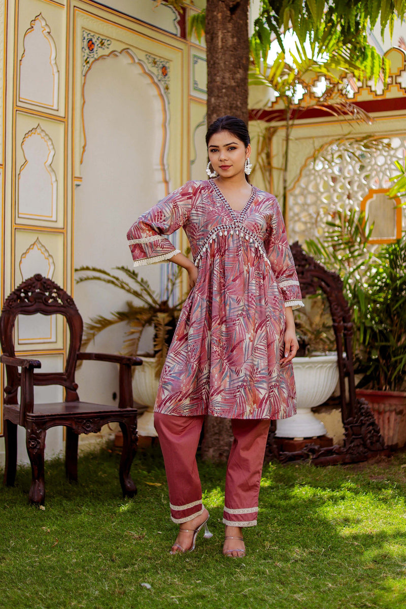 Alia Cut Co-ord Set With Embroidered Lace Border & Solid Bottom (Set of 5 Pc)
