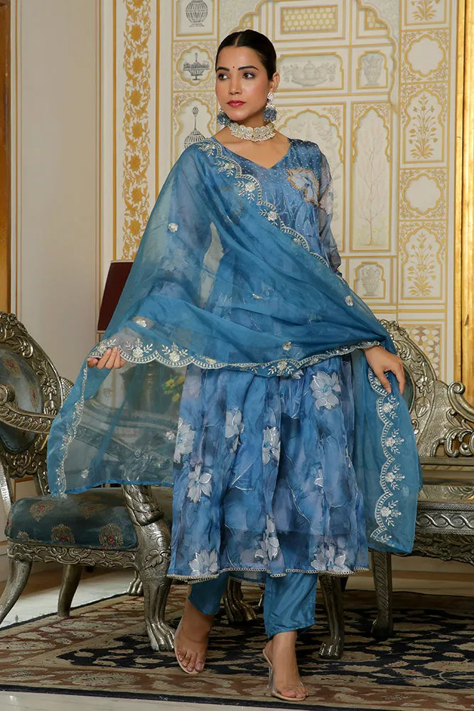 Women Embroidered Anarkali Kurta with solid pant & Dupatta (Set of 5 Pc)