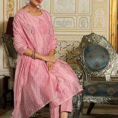 Women Pink Chanderi Block printed Embroidered kurta set with solid pants & dupatta (Set of 5 Pc)