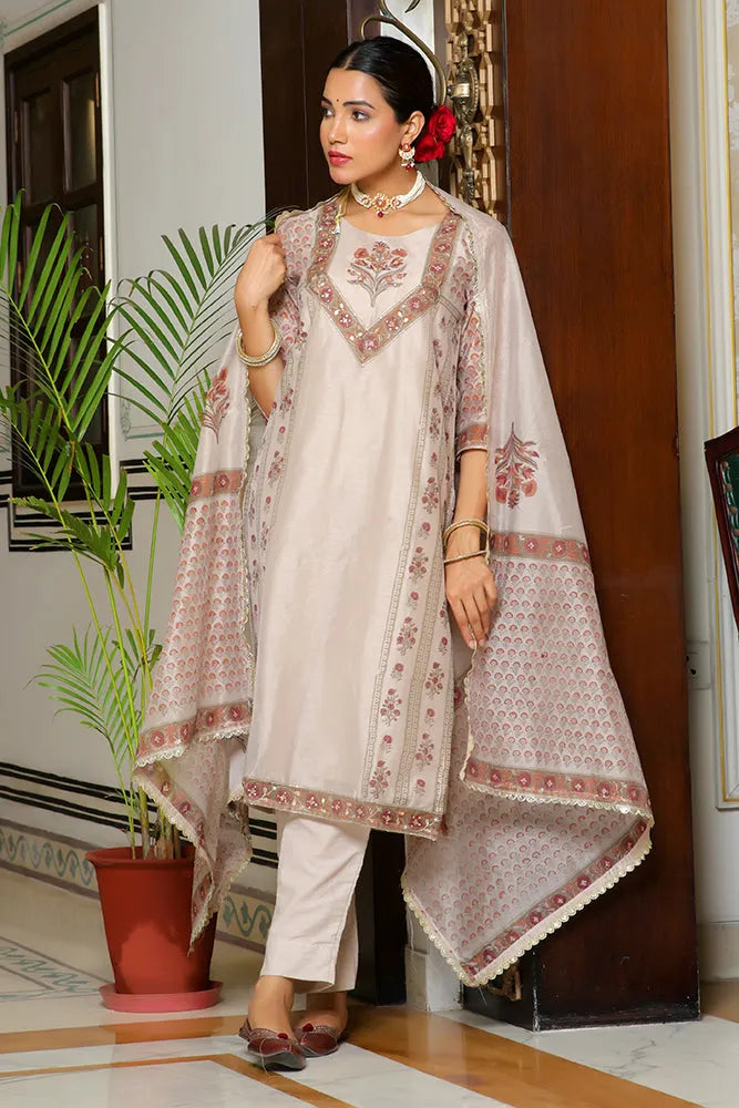Women Grey Chanderi Block printed Embroidered kurta set with solid pants & dupatta (Set of 5 Pc)