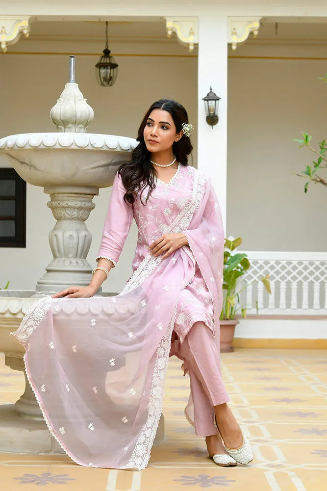 Women linen embroidered solid kurta set with solid pants & chiffon embroidered dupatta (Set of 5 Pc)