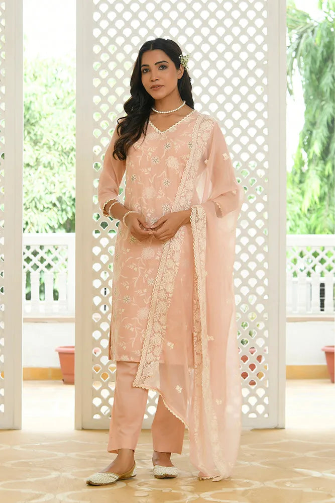 Women linen embroidered solid kurta set with solid pants & chiffon embroidered dupatta (Set of 5 Pc)