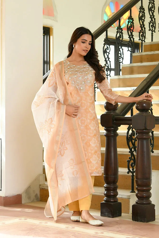 Women Tissue Linen Embroidered Solid Kurta Set With Solid Pants & Printed Dupatta (Set of 5 Pc)