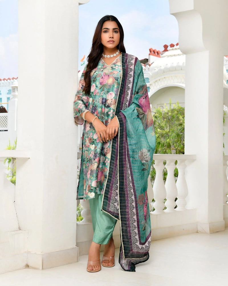 Women’s Tissue Gota Embroidered Suit Set with Solid Pants & Embroidered Dupatta (Set of 5 Pc)
