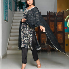 Women Crepe Embroidered Suit Set (Set of 5 Pc)