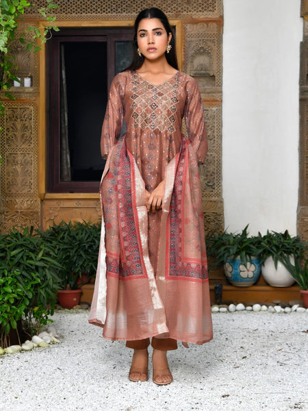 Women Chanderi Printed Suit Set With Pant And Printed Dupatta (Set of 5 Pc)