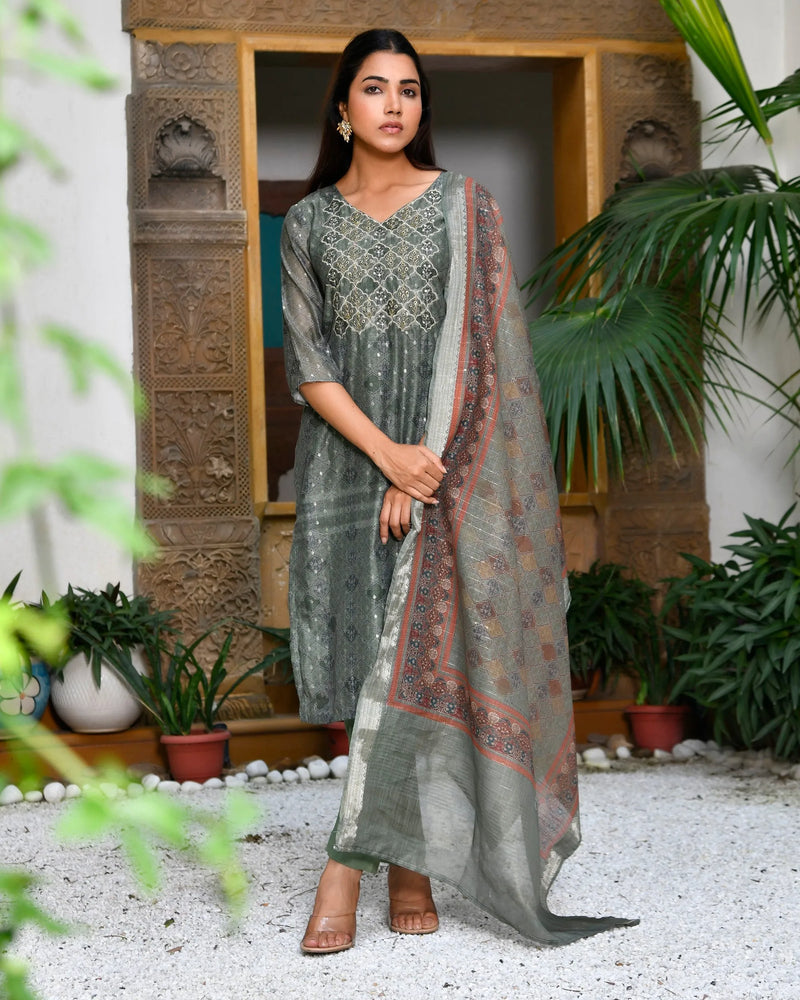 Women Chanderi Printed Suit Set With Pant And Printed Dupatta (Set of 5 Pc)