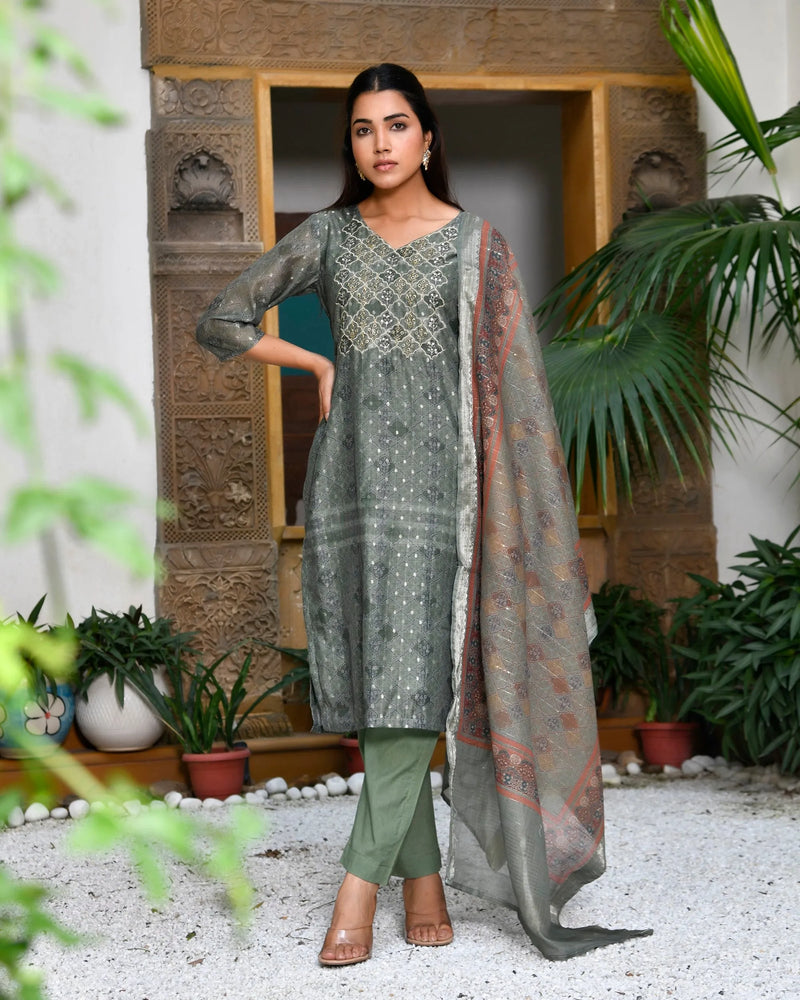 Women Chanderi Printed Suit Set With Pant And Printed Dupatta (Set of 5 Pc)