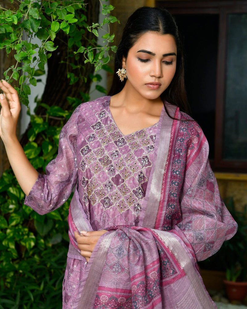 Women Chanderi Printed Suit Set With Pant And Printed Dupatta (Set of 5 Pc)