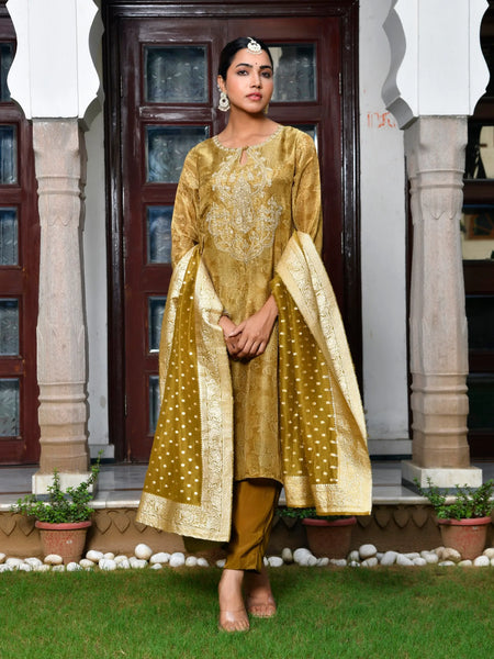 Women’s Digital Printed Tissue Suit Set with Solid Pants & Brocade Dupatta (Set of 5 Pc)