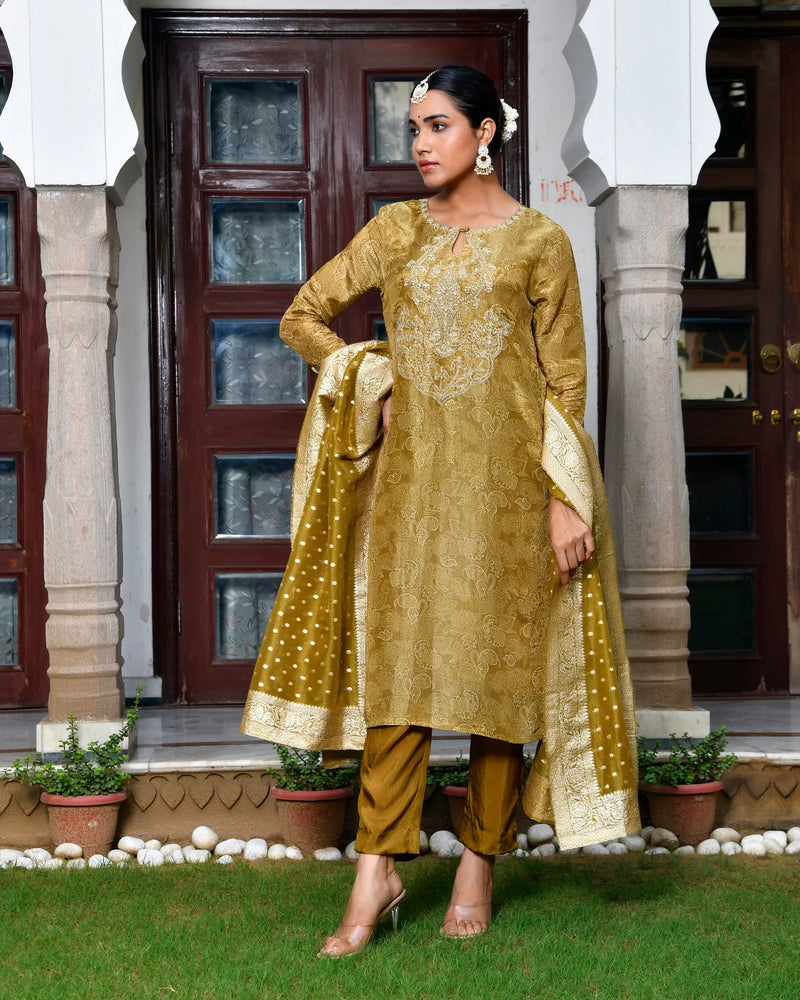Women’s Digital Printed Tissue Suit Set with Solid Pants & Brocade Dupatta (Set of 5 Pc)