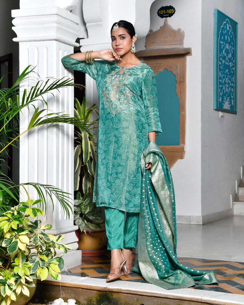 Women’s Digital Printed Tissue Suit Set with Solid Pants & Brocade Dupatta (Set of 5 Pc)