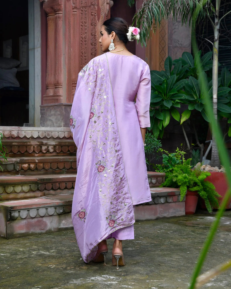 Women Tissue Silk emboidered suit set with solid pant & solid embroidered dupatta (Set of 5 Pc)
