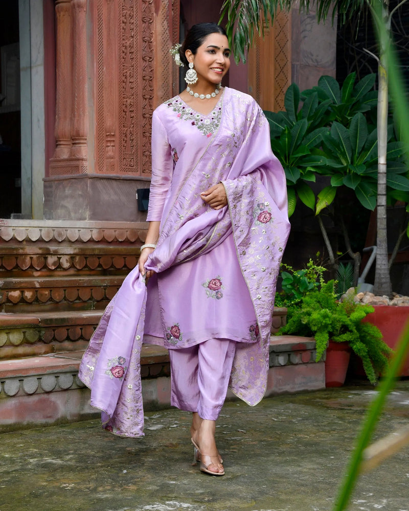 Women Tissue Silk emboidered suit set with solid pant & solid embroidered dupatta (Set of 5 Pc)