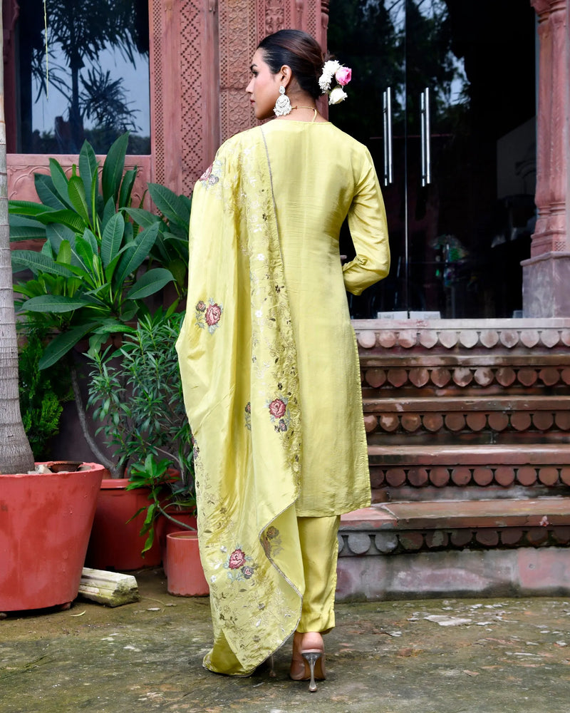 Women Tissue Silk emboidered suit set with solid pant & solid embroidered dupatta (Set of 5 Pc)
