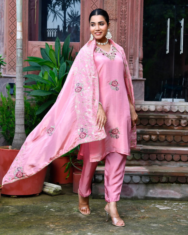 Women Tissue Silk emboidered suit set with solid pant & solid embroidered dupatta (Set of 5 Pc)