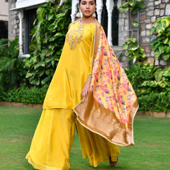 Women Silk Embroidered Sharara Set & Digital Printed Dupatta (Set of 5 Pc)