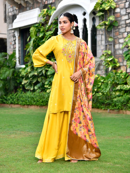 Women Silk Embroidered Sharara Set & Digital Printed Dupatta (Set of 5 Pc)