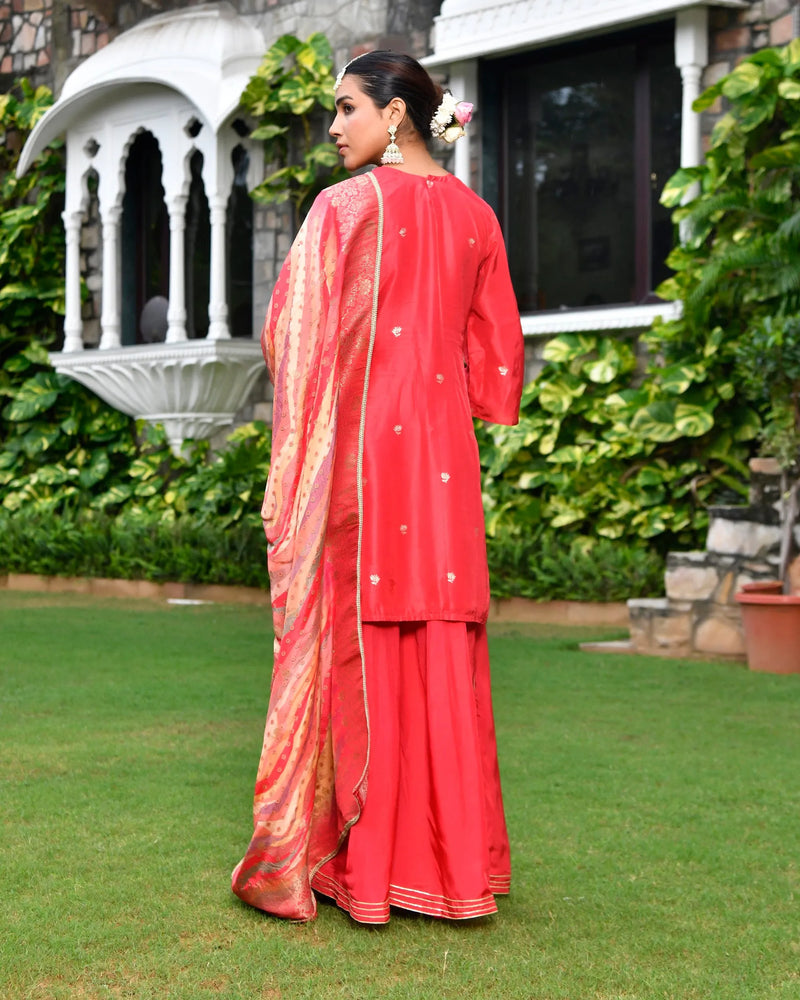 Women Silk Embroidered Sharara Set & Digital Printed Dupatta (Set of 5 Pc)