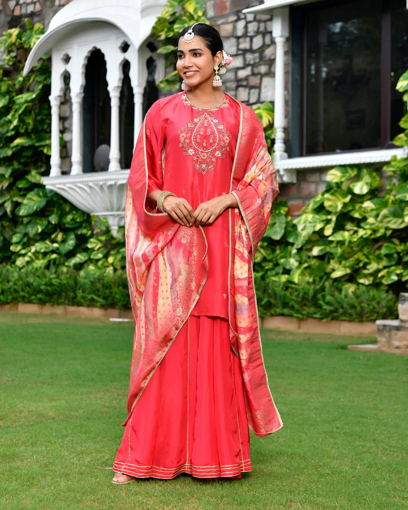 Women Silk Embroidered Sharara Set & Digital Printed Dupatta (Set of 5 Pc)