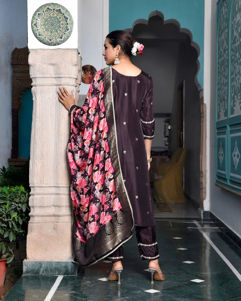 Women Silk Embroidered Pant Set & Digital Printed Dupatta (Set of 5 Pc)