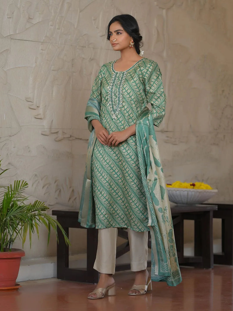 Women Silk Digital Printed Suit Set (Set of 5 Pc)