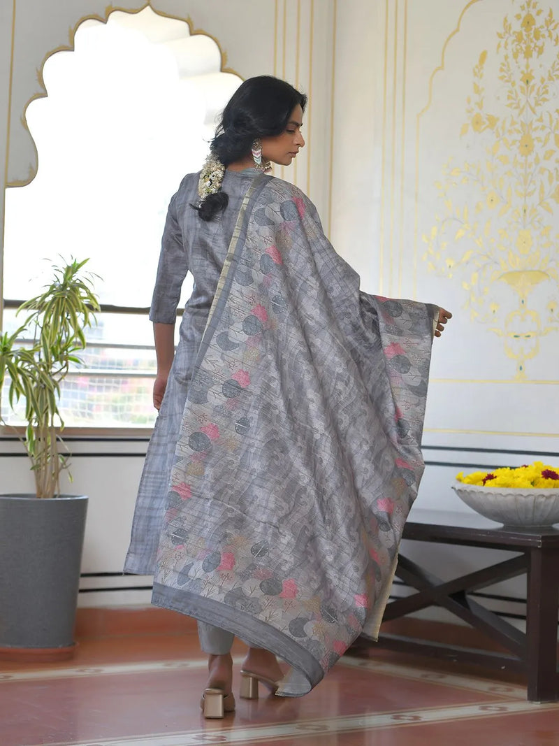 Women Silk Digital Printed Suit Set (Set of 5 Pc)