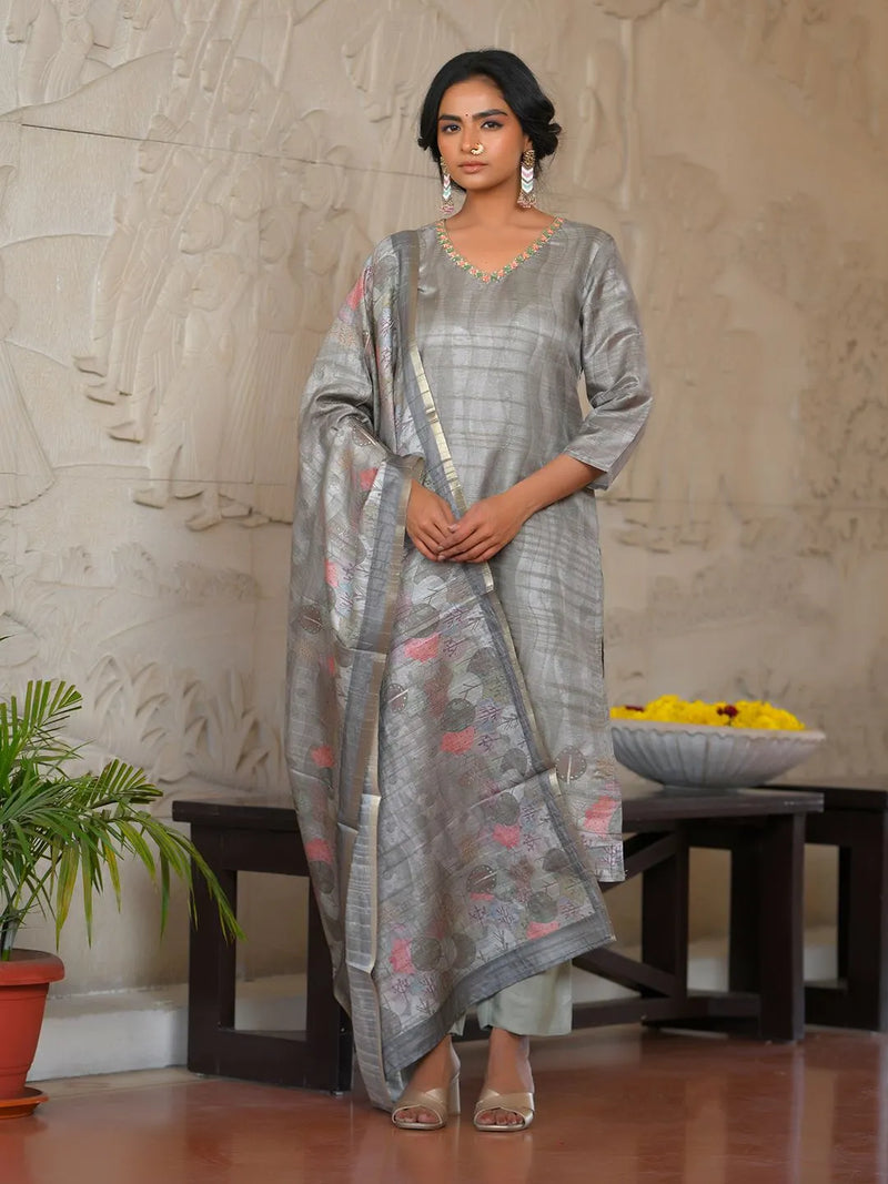 Women Silk Digital Printed Suit Set (Set of 5 Pc)