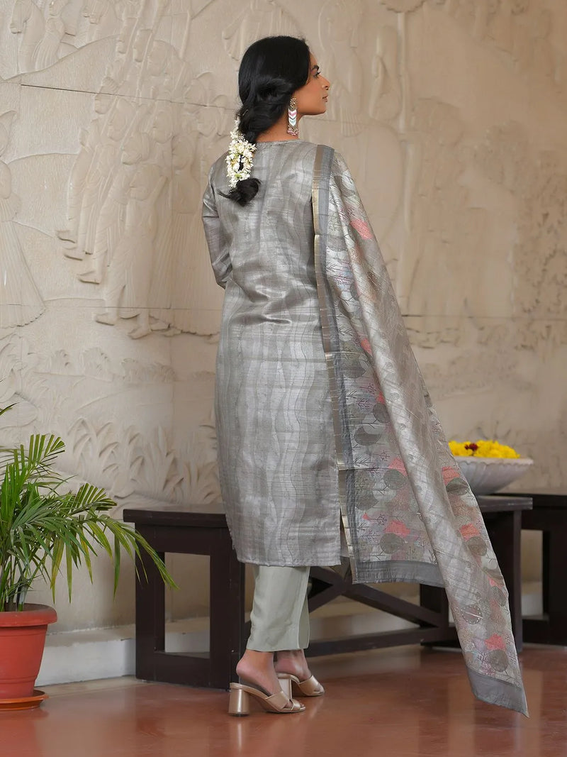 Women Silk Digital Printed Suit Set (Set of 5 Pc)