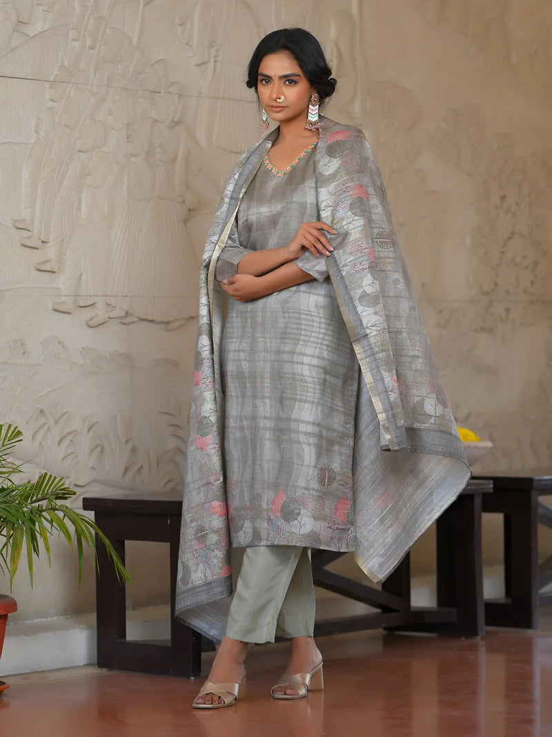 Women Silk Digital Printed Suit Set (Set of 5 Pc)