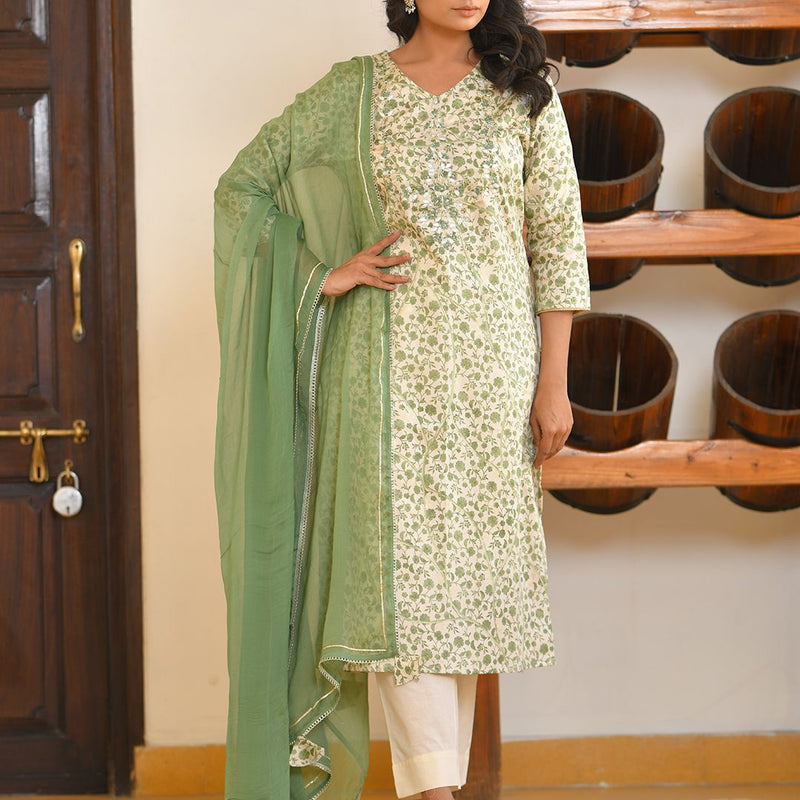 Women Cream Cotton Foil PrintedEmbroidered Suit Set (Set of 5 Pc)